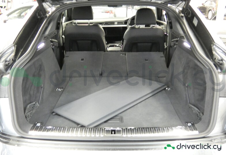 Audi e-tron Sportback S Grey