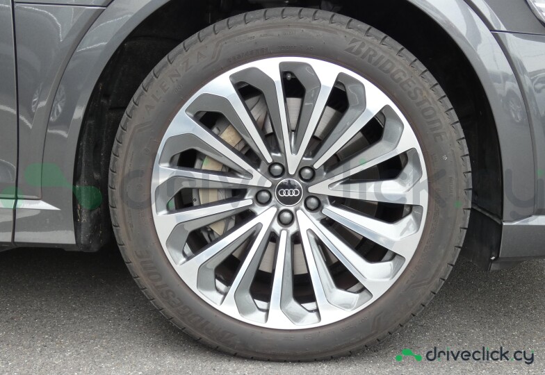 Audi e-tron Sportback S Grey