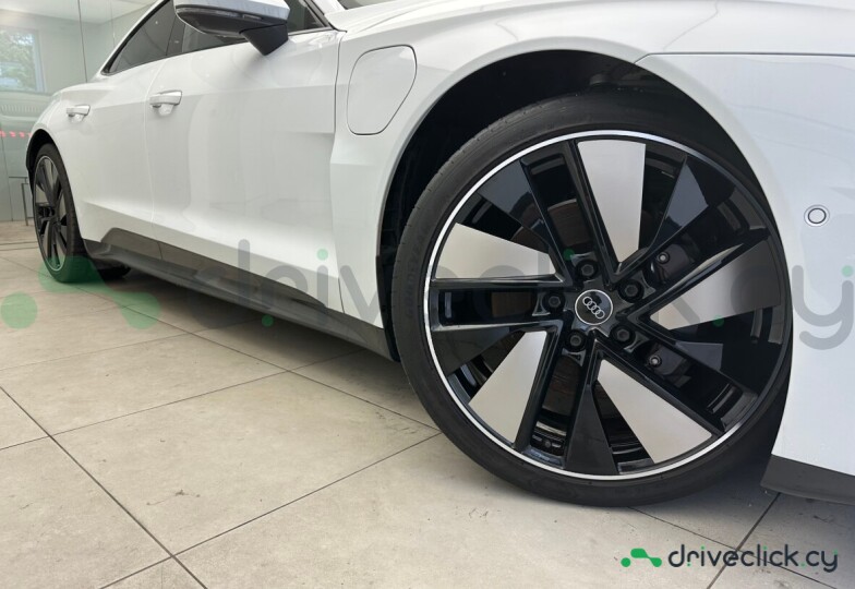 Audi e-tron GT White