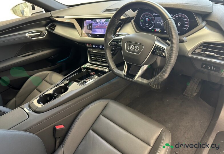Audi e-tron GT White
