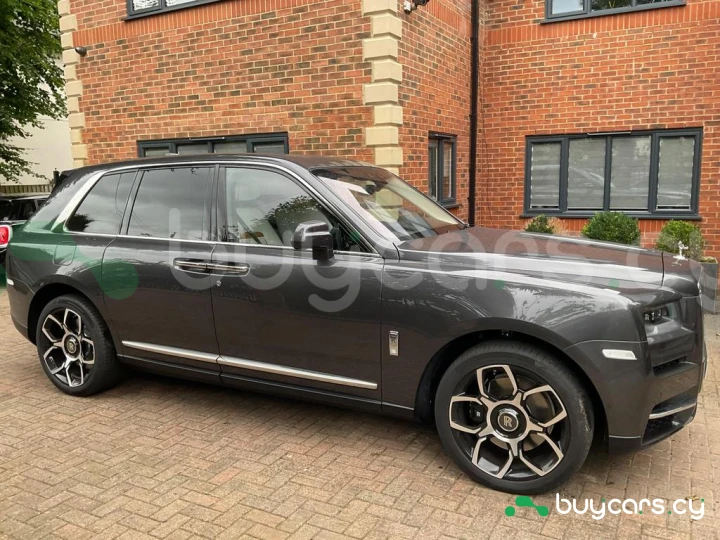 Rolls-Royce Cullinan Grey