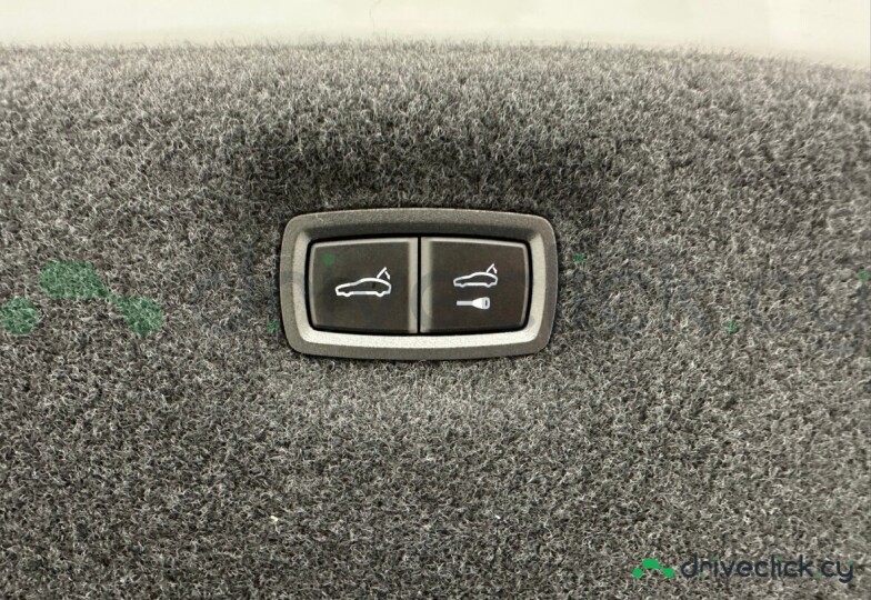 Audi e-tron GT White