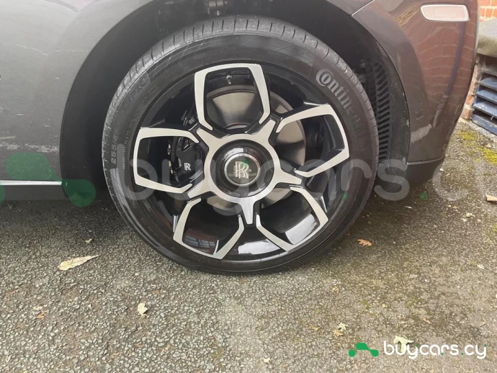 Rolls-Royce Cullinan Grey