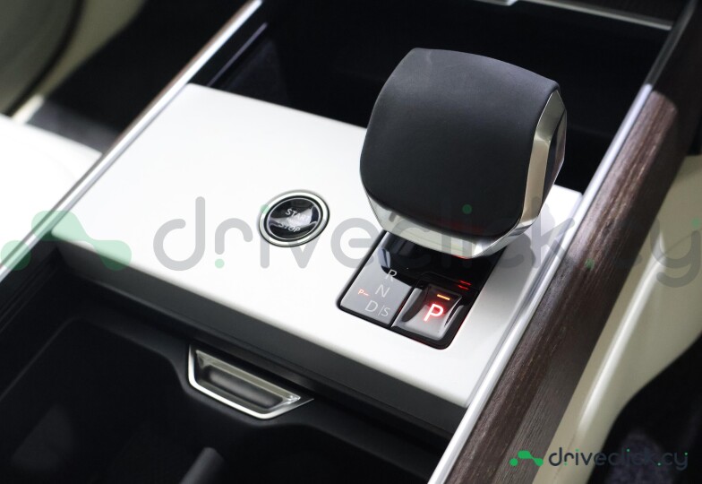 Land Rover Range Rover Grey