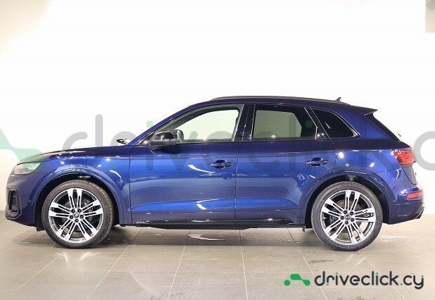 Audi SQ5 Blue