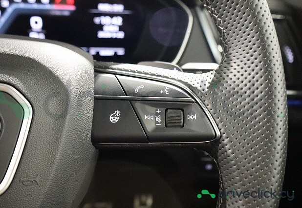 Audi SQ5 Blue