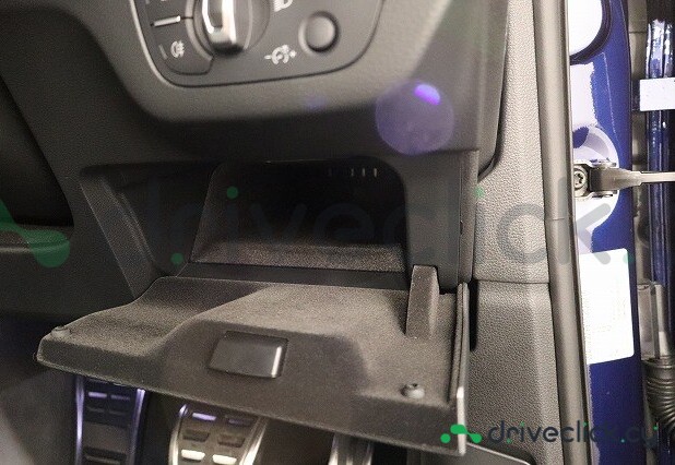 Audi SQ5 Blue