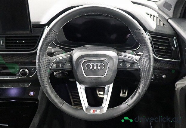 Audi SQ5 Blue