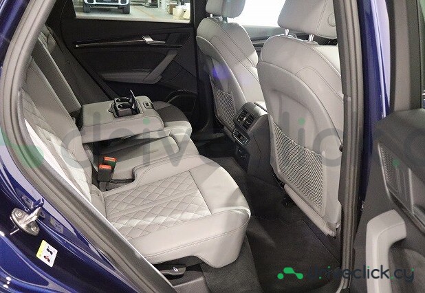 Audi SQ5 Blue