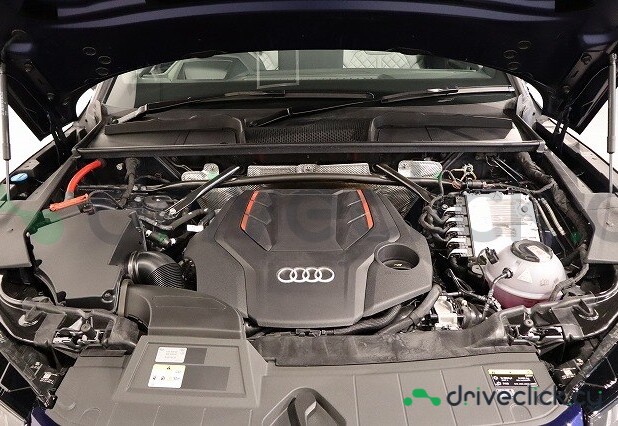 Audi SQ5 Blue