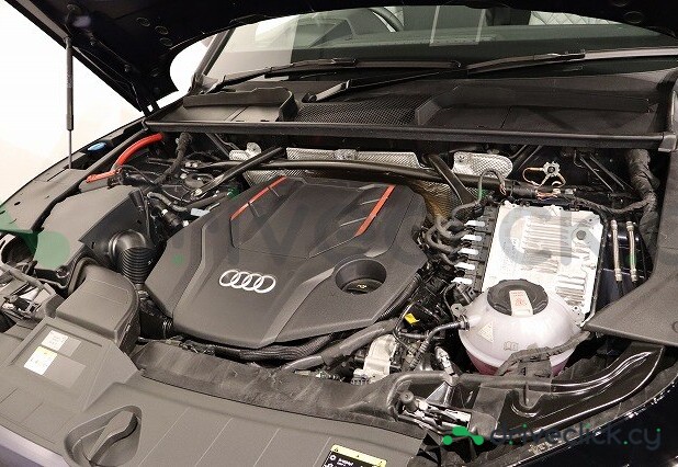 Audi SQ5 Blue