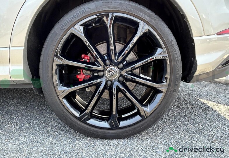 Audi RS Q3 Grey