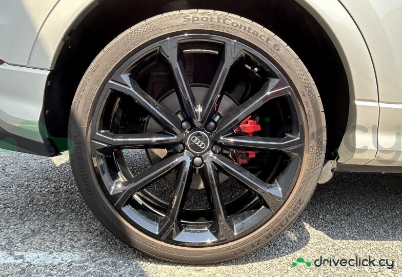 Audi RS Q3 Grey