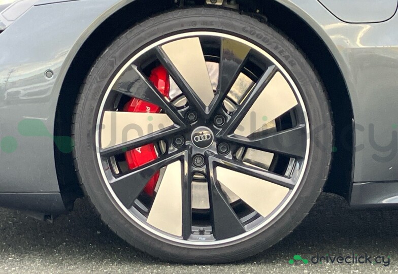 Audi e-tron GT Grey