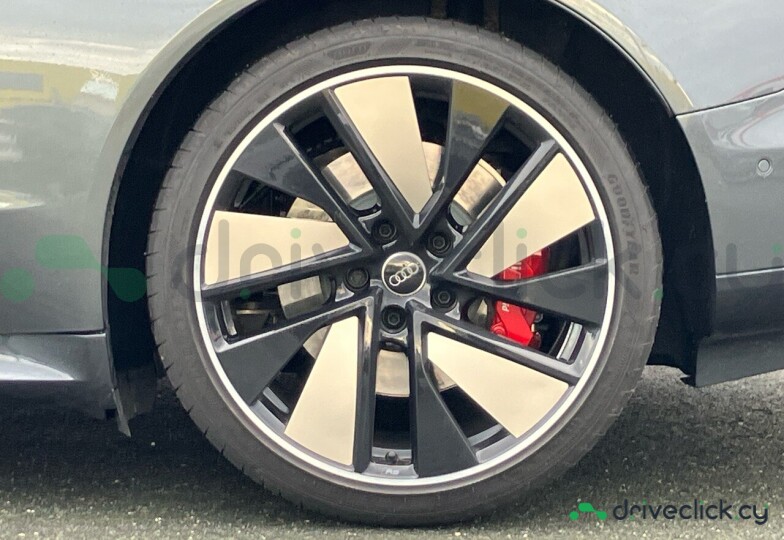 Audi e-tron GT Grey