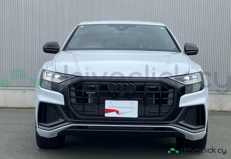 Audi Q8 White