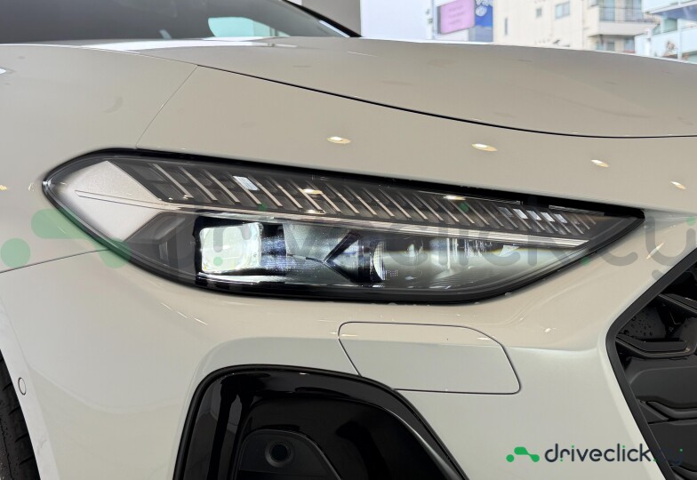Audi S5 White
