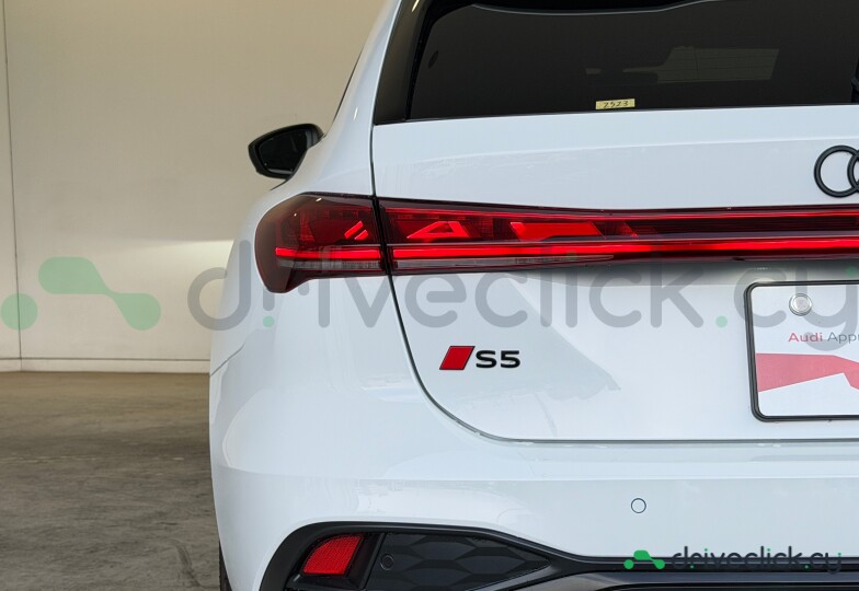 Audi S5 White