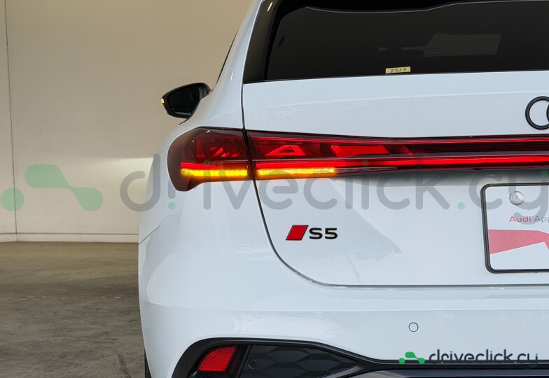 Audi S5 White