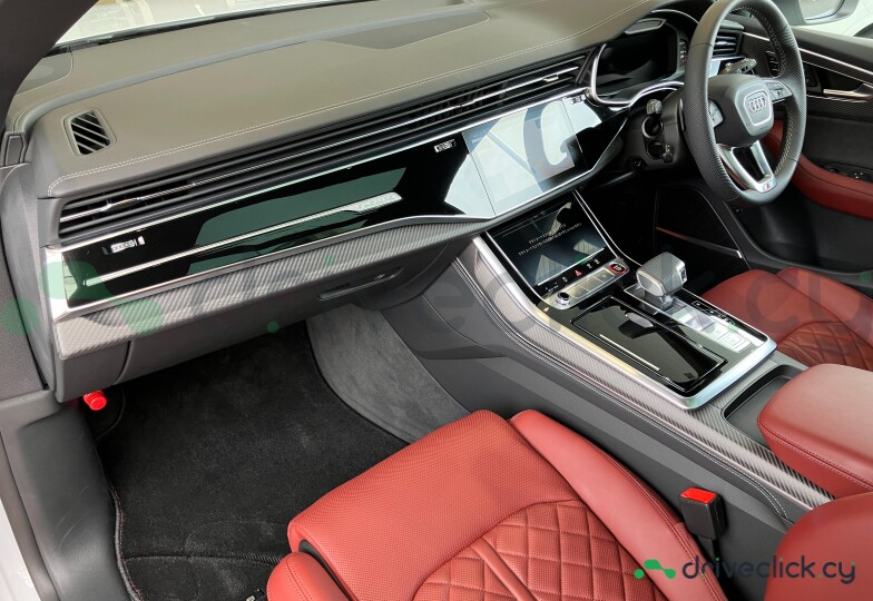 Audi SQ8 White
