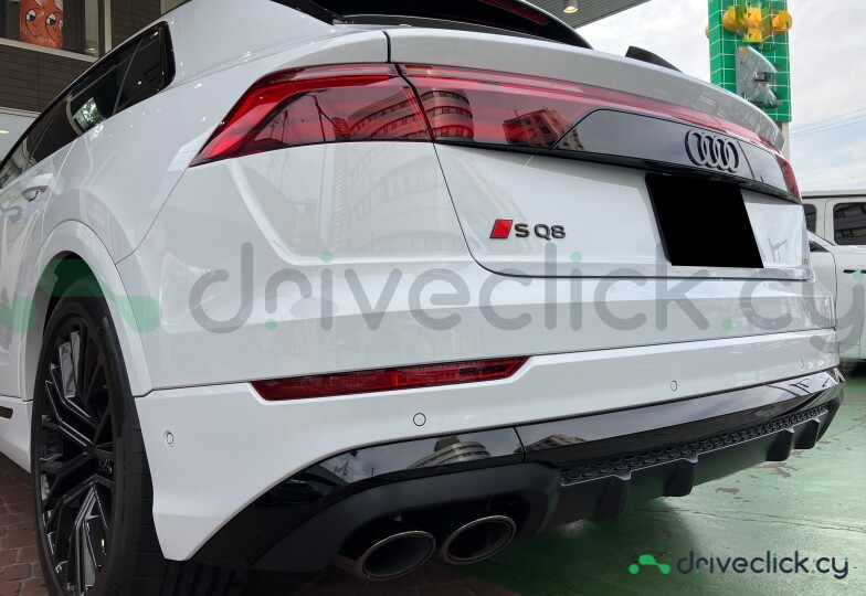 Audi SQ8 White