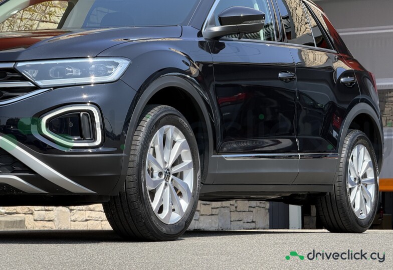 Volkswagen T-Roc Черный