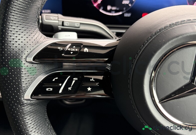 Mercedes GLE-class White