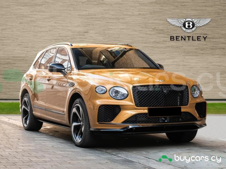 Bentley Bentayga Orange