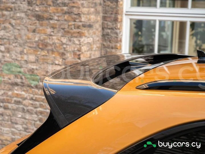 Bentley Bentayga Orange