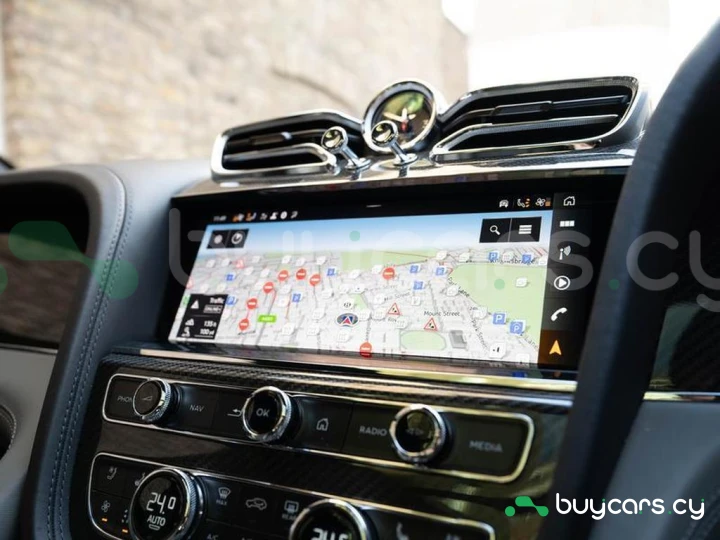 Bentley Bentayga Orange