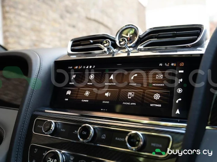 Bentley Bentayga Orange