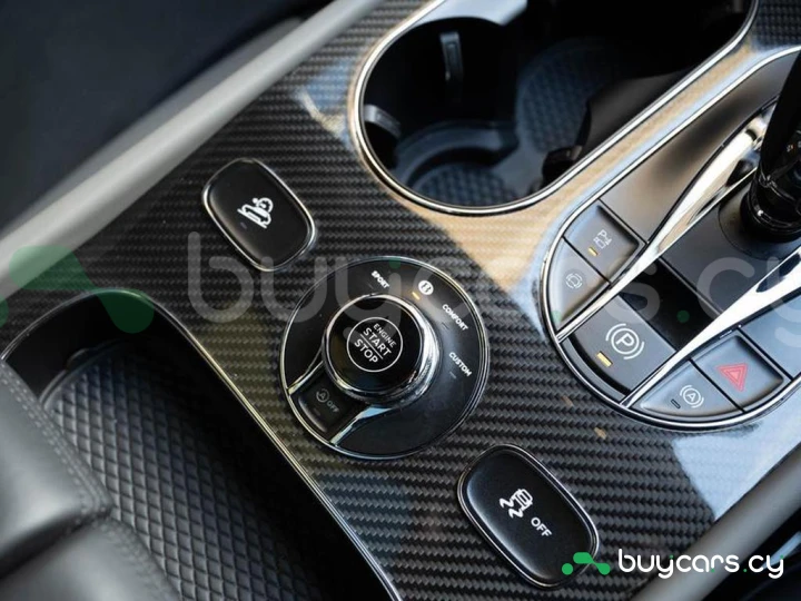 Bentley Bentayga Orange