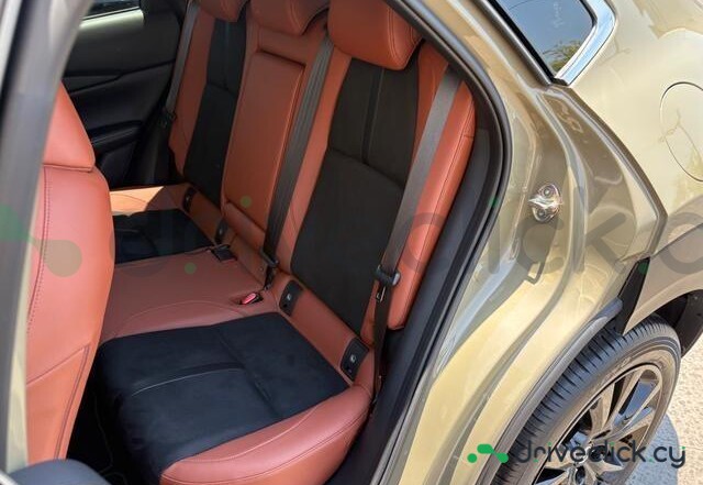 Mazda CX-30 Gold