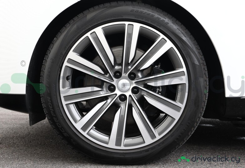 Land Rover Range Rover White