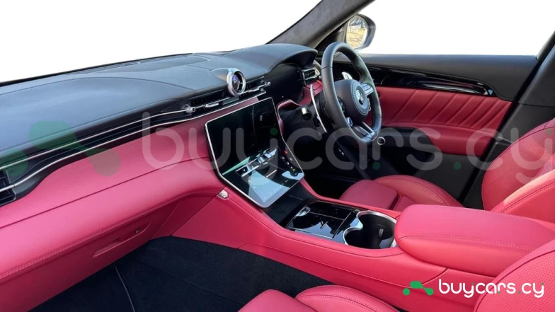 Maserati Grecale Серый