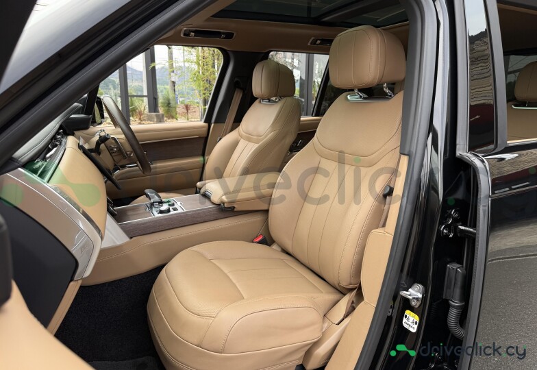 Land Rover Range Rover Black