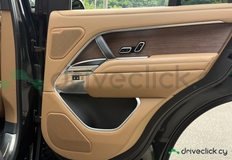 Land Rover Range Rover Black