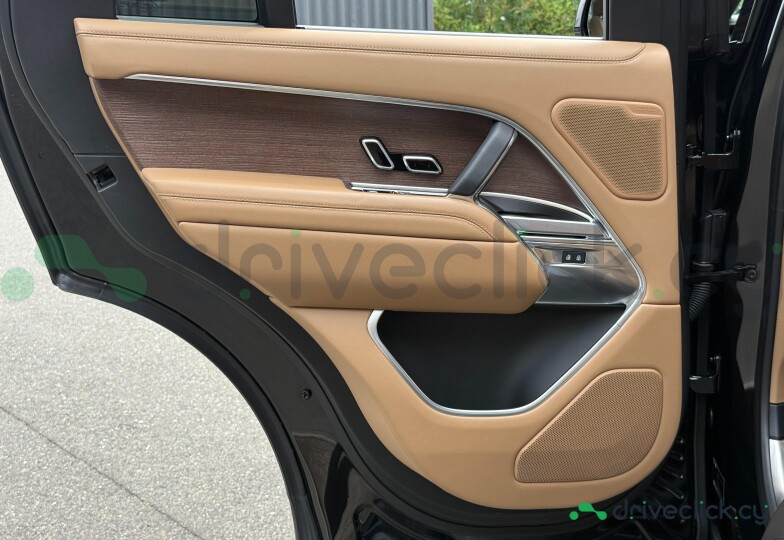 Land Rover Range Rover Black