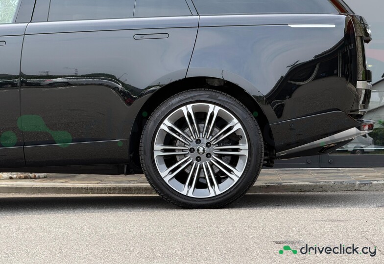 Land Rover Range Rover Black