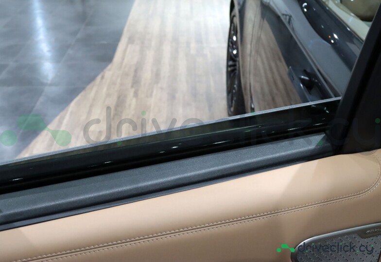 Land Rover Range Rover Grey