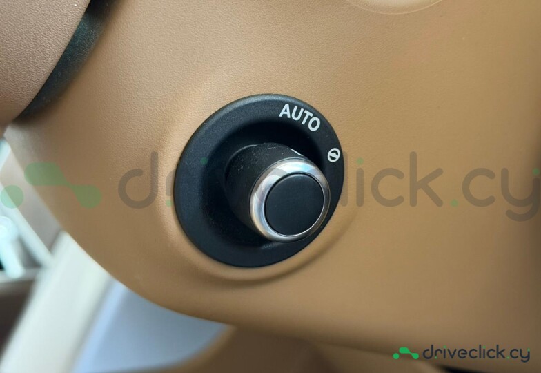 Land Rover Range Rover Grey