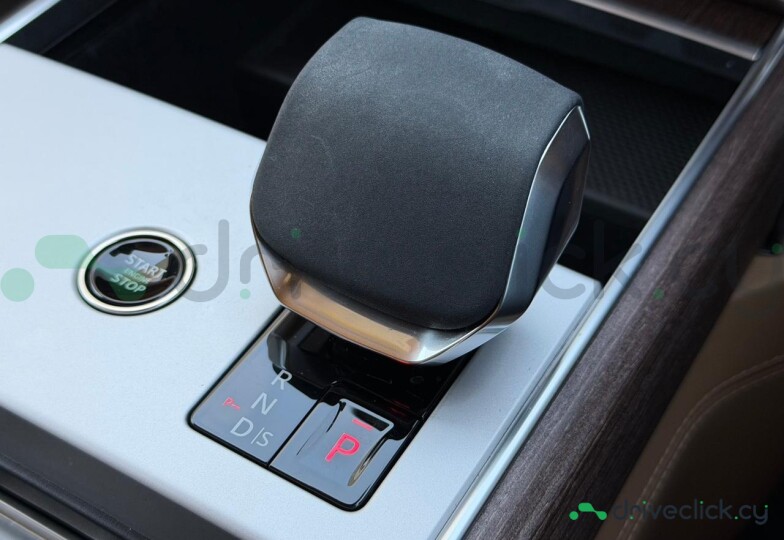 Land Rover Range Rover Grey