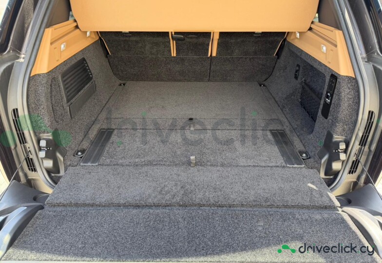 Land Rover Range Rover Grey