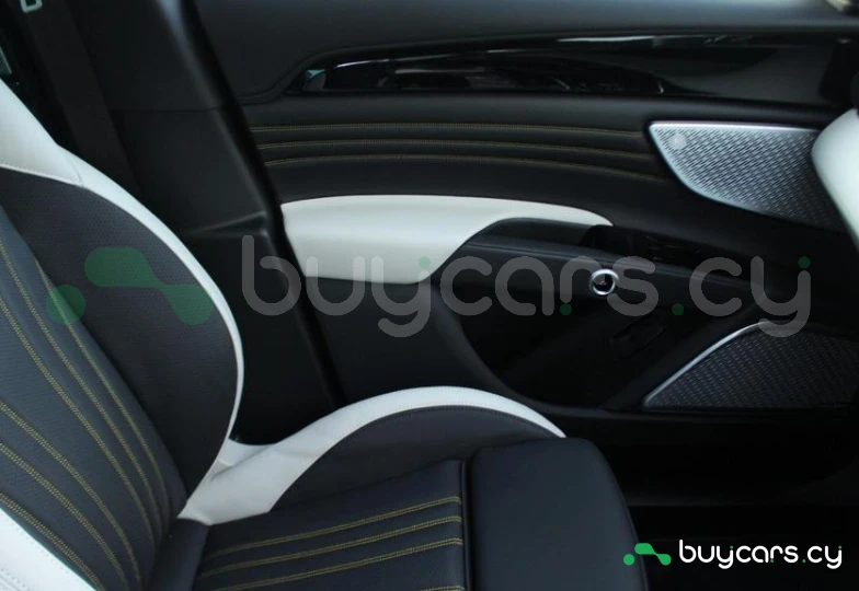 Maserati Grecale Blue