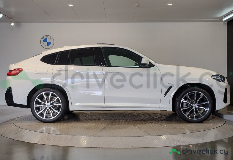 BMW X4 Белый