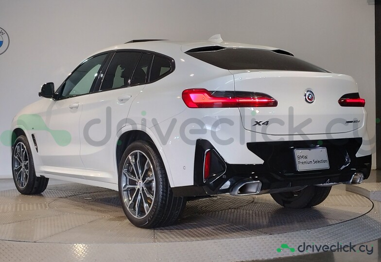 BMW X4 Белый