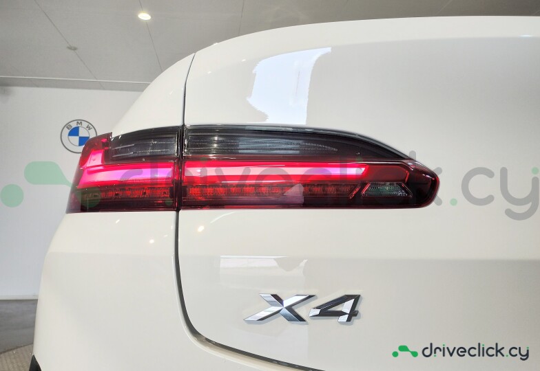 BMW X4 Белый