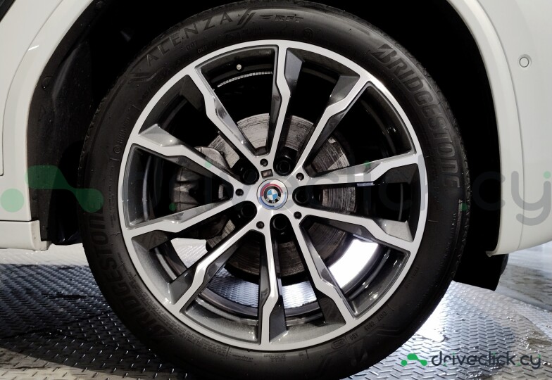 BMW X4 Белый