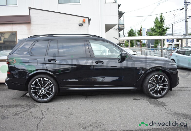 BMW X7 Black