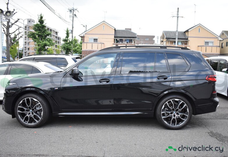 BMW X7 Black